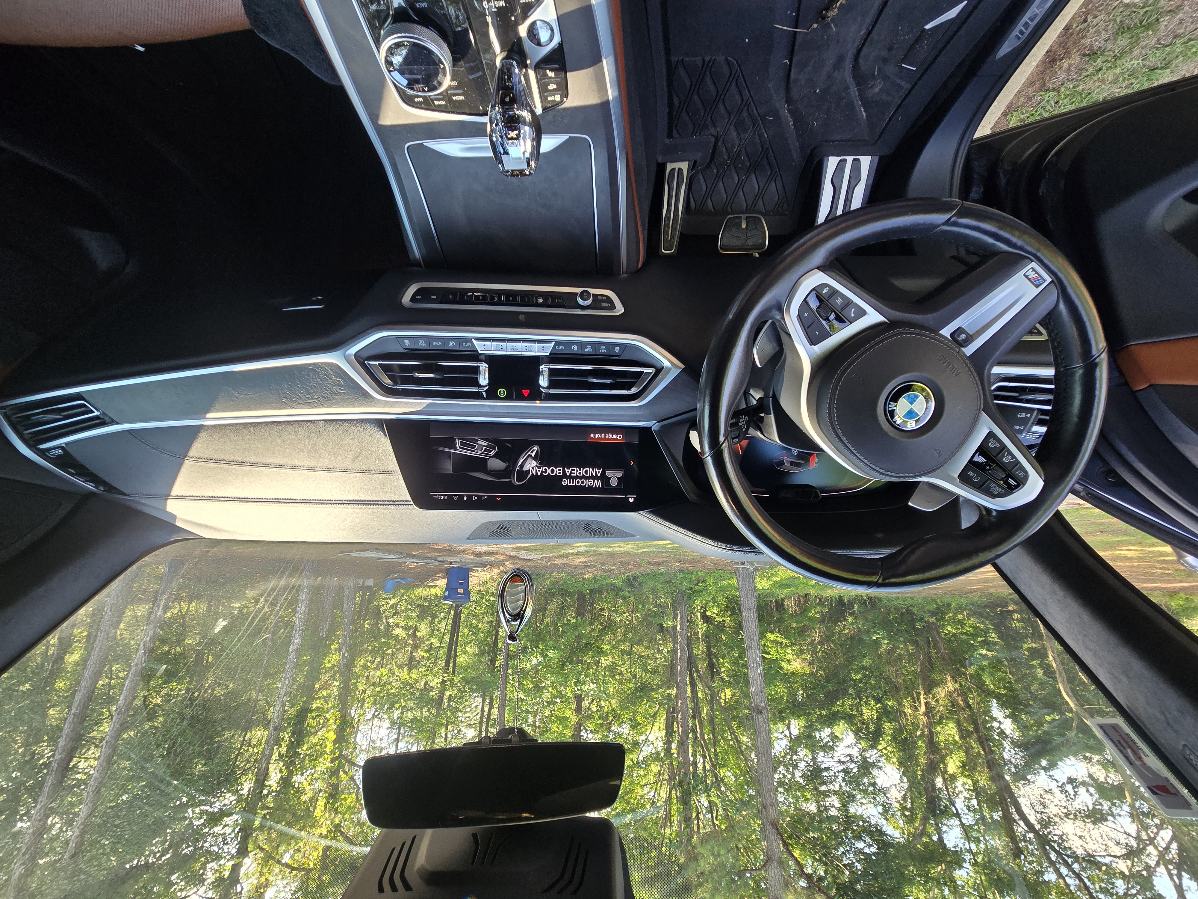 Used 2021 BMW X7 xDrive40i w/ M Sport Package AWD/4WD image 9