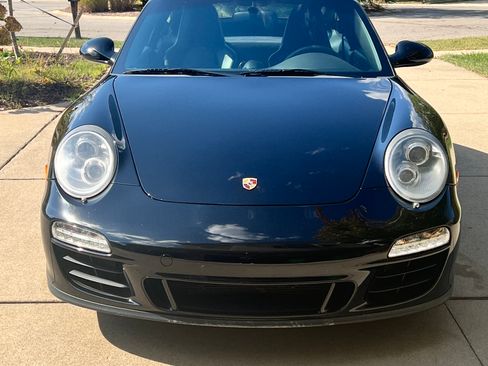 Used 2012 Porsche 911 Coupe image 6