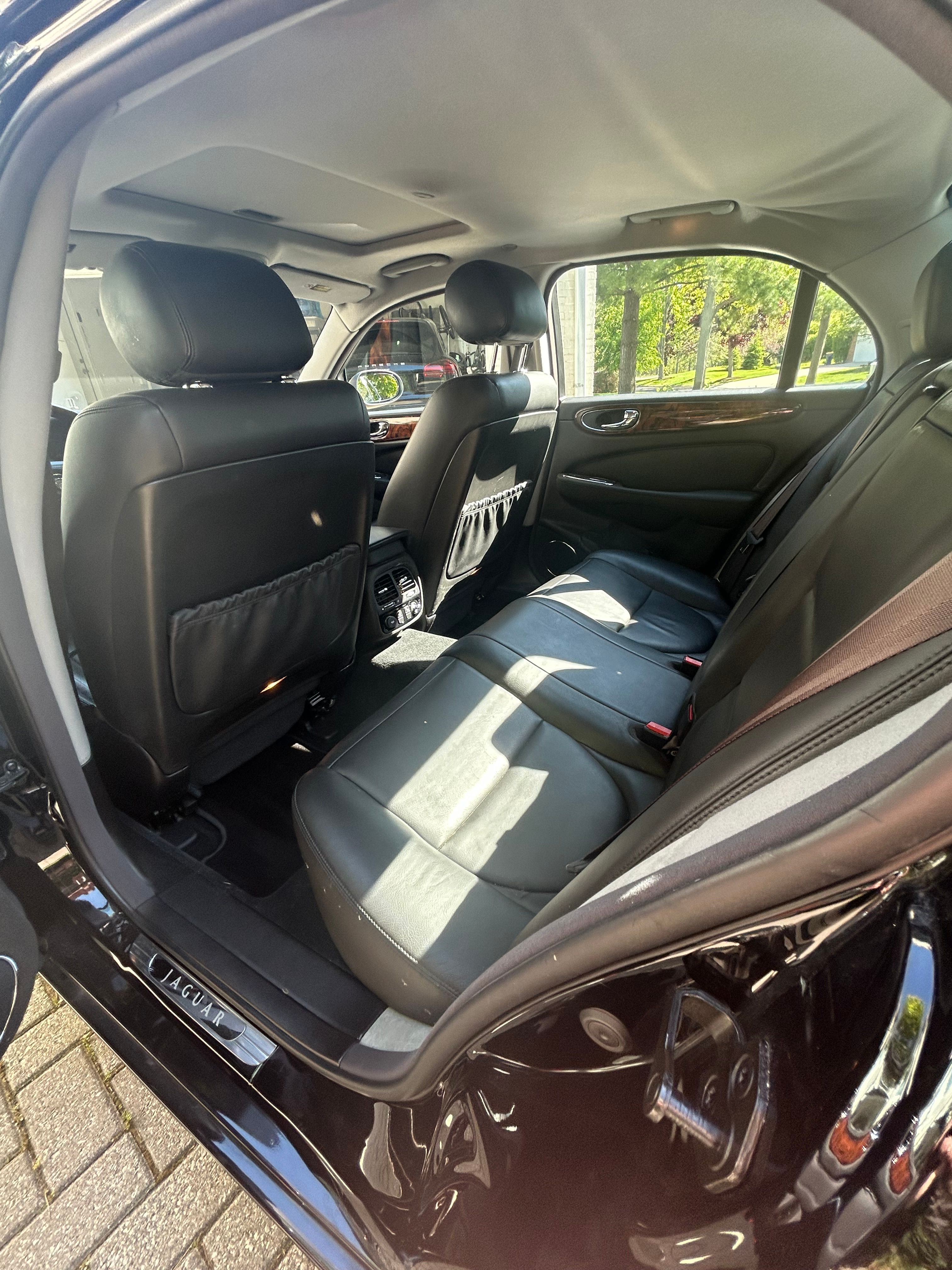 Used 2004 Jaguar XJ8 RWD image 22