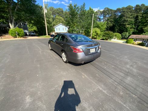 Used 2014 Nissan Altima 2.5 SV FWD image 8
