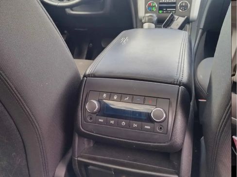 Used 2012 Chevrolet Traverse LT w/ All-Star Edition image 9