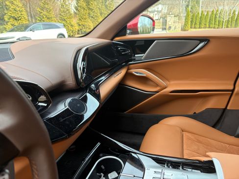 Used 2025 Ferrari Purosangue image 14