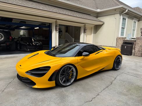 Used 2020 McLaren 720S Spider image 8