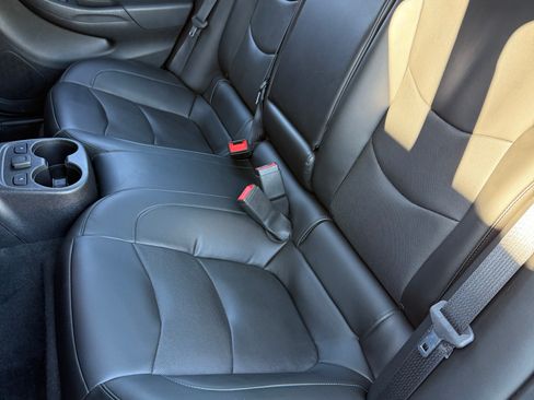 Used 2018 Chevrolet Volt Premier w/ Driver Confidence Package image 9