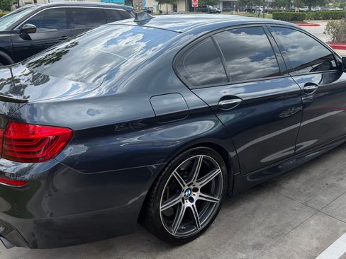 Used 2016 BMW M5 RWD image 1