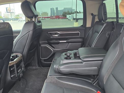 Used 2020 RAM 1500 Laramie image 30