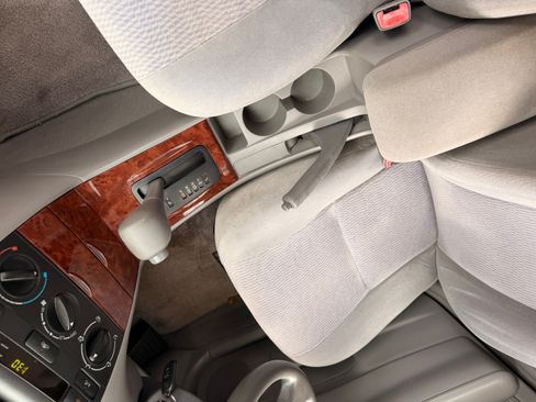 Used 2005 Toyota Corolla CE image 21