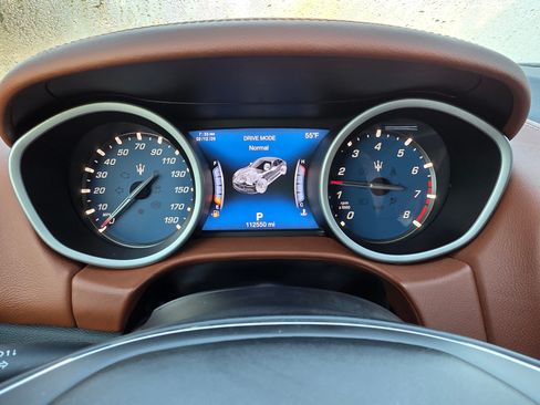 Used 2018 Maserati Ghibli image 18