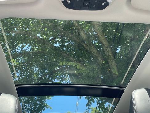 Used 2019 INFINITI QX50 Luxe w/ Navigation Package AWD/4WD image 10