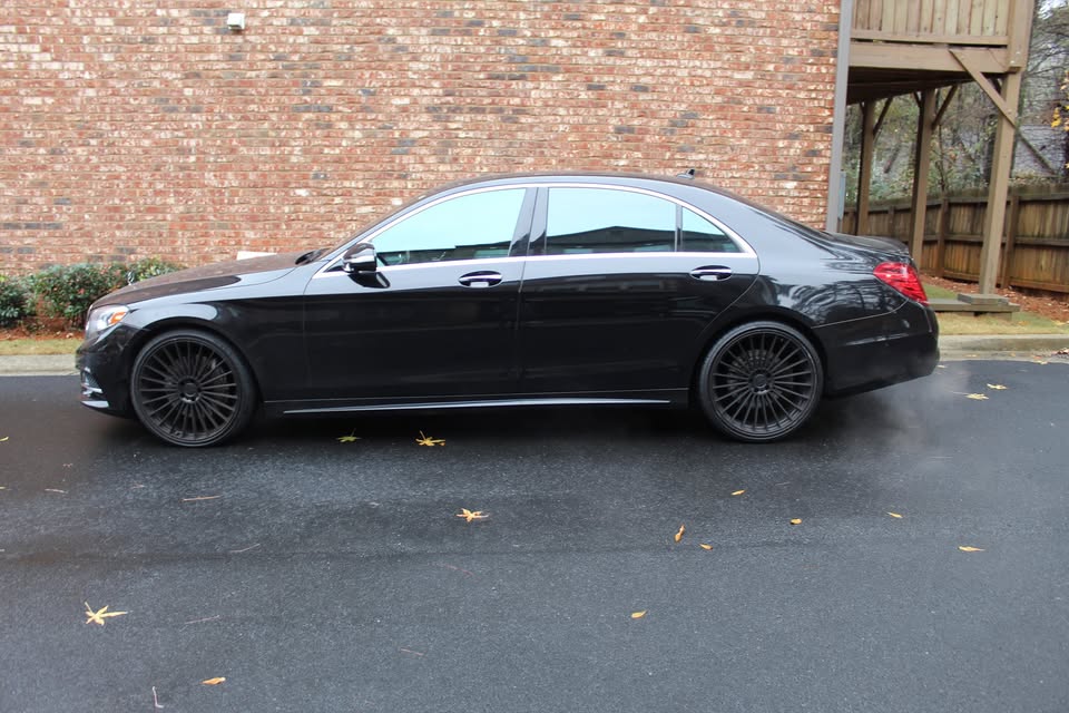 Used 2015 Mercedes-Benz S 550 4MATIC Sedan image 1