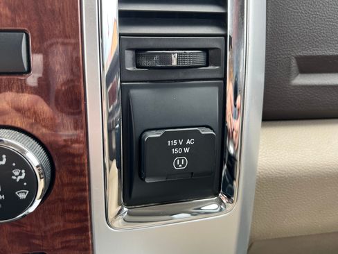 Used 2012 RAM 1500 Laramie RWD image 31