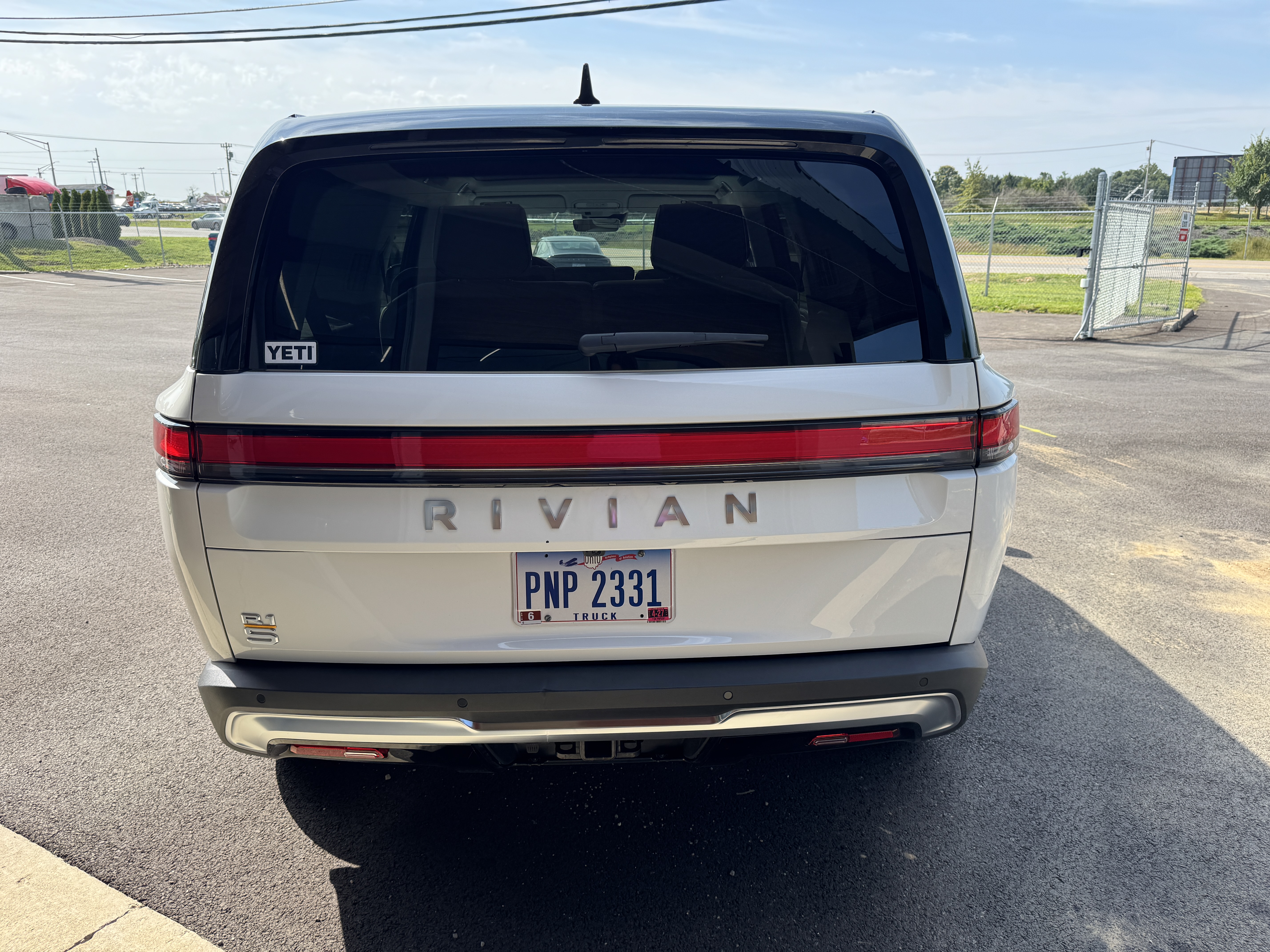Used 2023 Rivian R1S Adventure Quad AWD/4WD image 9