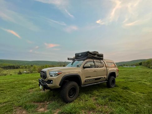 Used 2019 Toyota Tacoma TRD Off-Road image 20