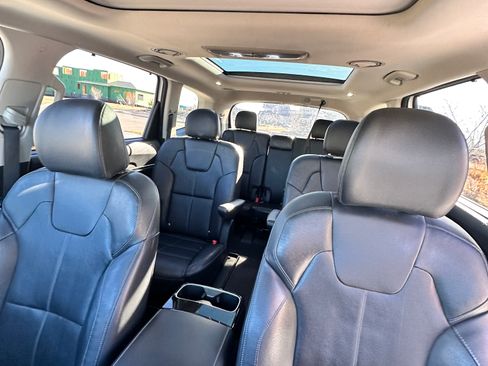 Used 2022 Kia Telluride SX w/ Nightfall Edition Package image 12