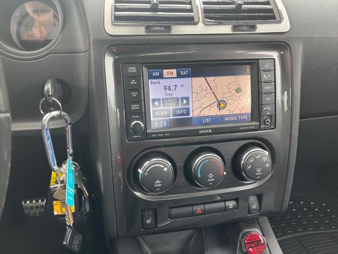 Used 2009 Dodge Challenger R/T image 13