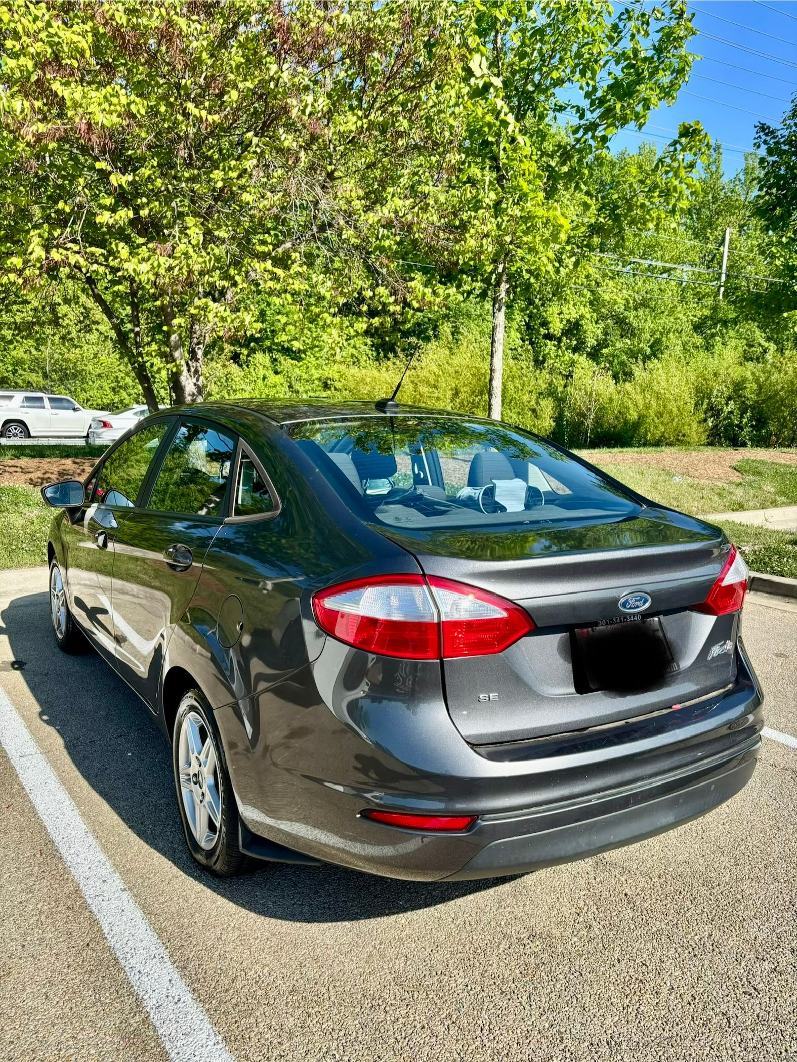 Used 2017 Ford Fiesta SE FWD image 1
