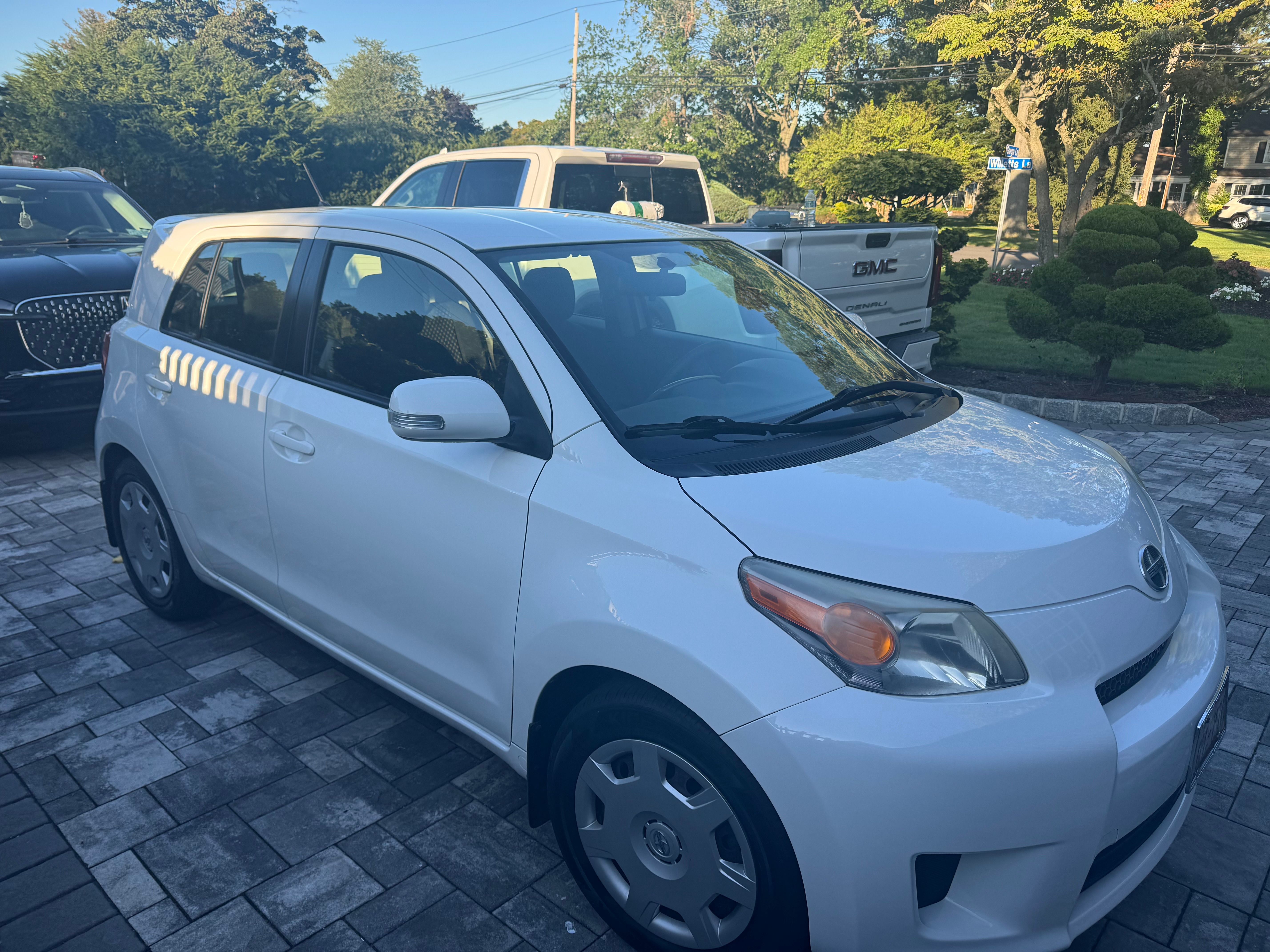 Used 2014 Scion xD FWD image 1