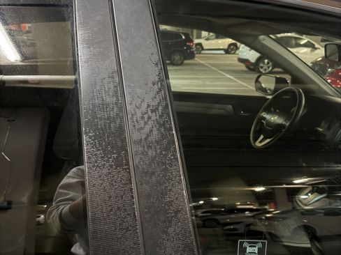 Used 2011 Honda CR-V EX image 31