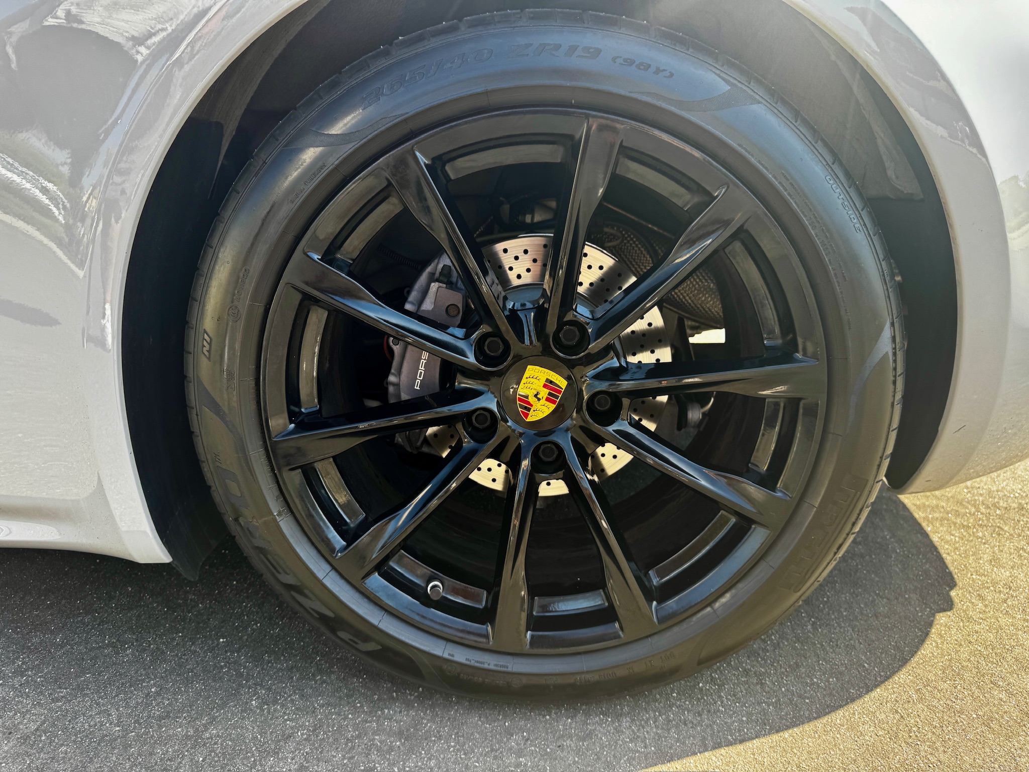 Used 2018 Porsche 718 Boxster RWD image 16