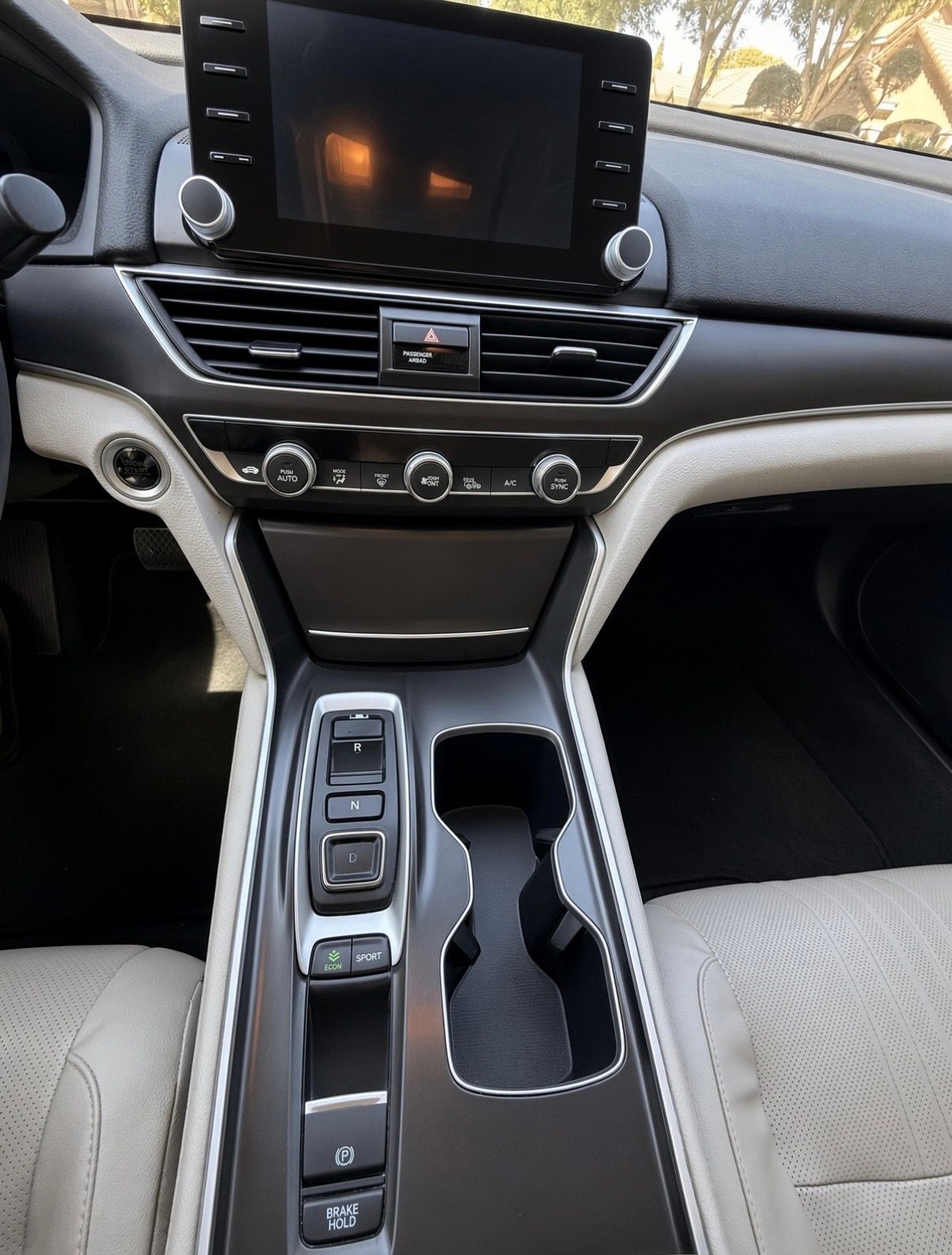 Used 2018 Honda Accord EX-L image 8