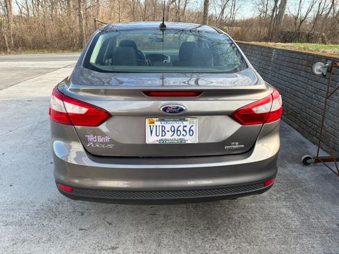 Used 2014 Ford Focus SE image 12