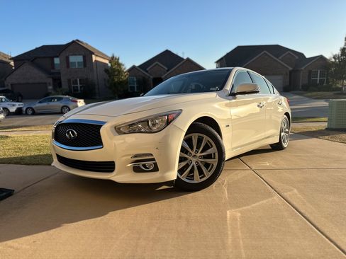 Used 2017 INFINITI Q50 3.0t Premium image 1