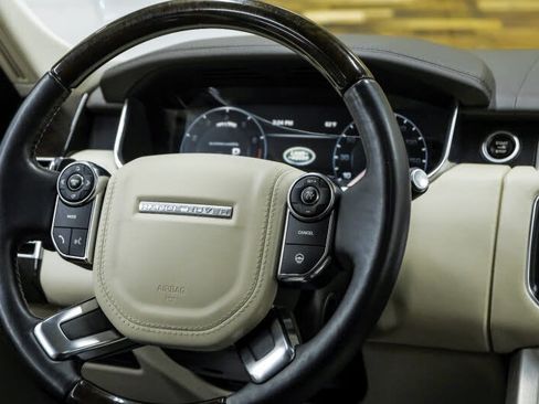 Used 2014 Land Rover Range Rover Supercharged AWD/4WD image 9