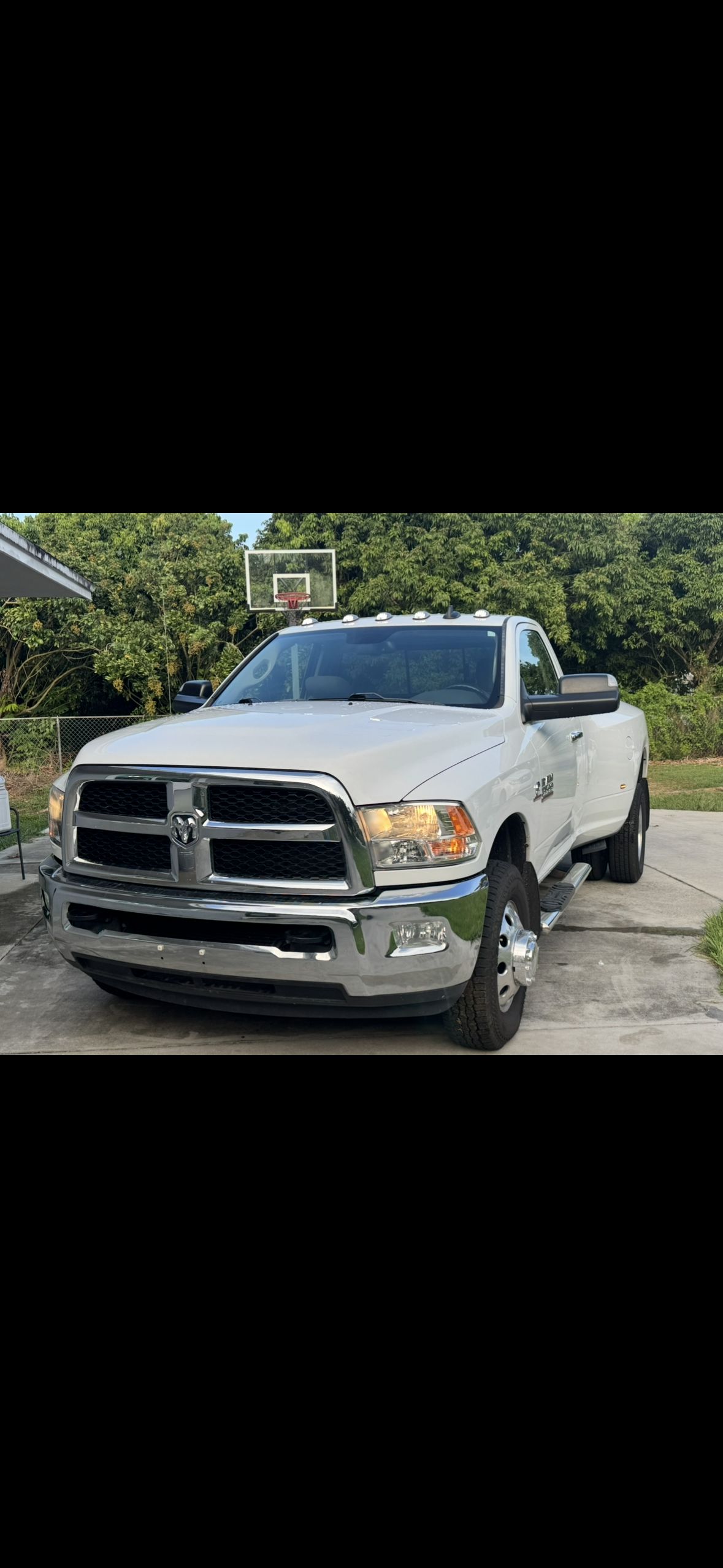Used 2018 RAM 3500 SLT w/ Popular Equipment Group AWD/4WD image 1