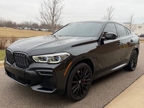 Used 2022 BMW X6 M50i w/ Executive Package image 1