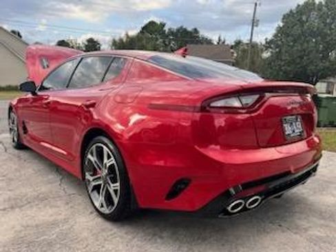 Used 2018 Kia Stinger GT2 image 10