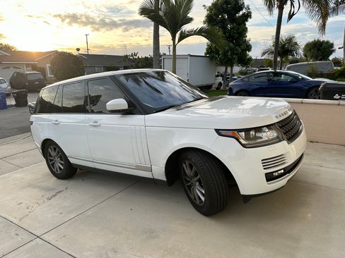 Used 2017 Land Rover Range Rover image 1