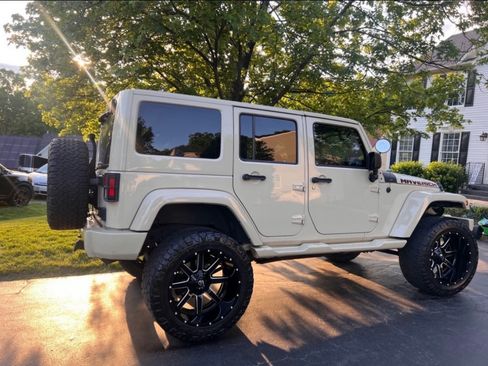 Used 2011 Jeep Wrangler Unlimited Sport image 1