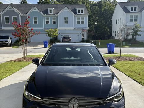 Used 2025 Volkswagen Golf R Black Edition AWD/4WD image 4