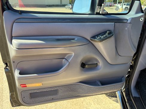 Used 1994 Ford Bronco AWD/4WD image 11