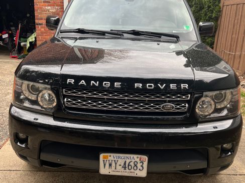 Used 2013 Land Rover Range Rover Sport HSE LUX w/ HSE Luxury Silver Pkg image 5