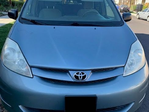 Used 2008 Toyota Sienna LE image 19