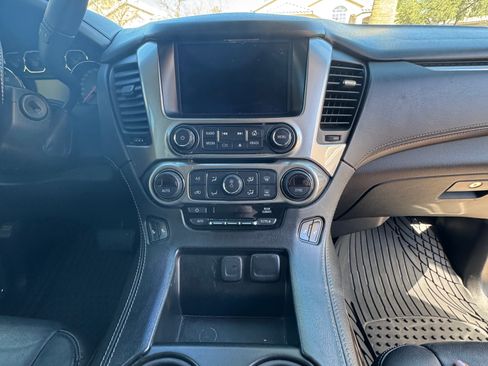 Used 2018 Chevrolet Tahoe LT image 16