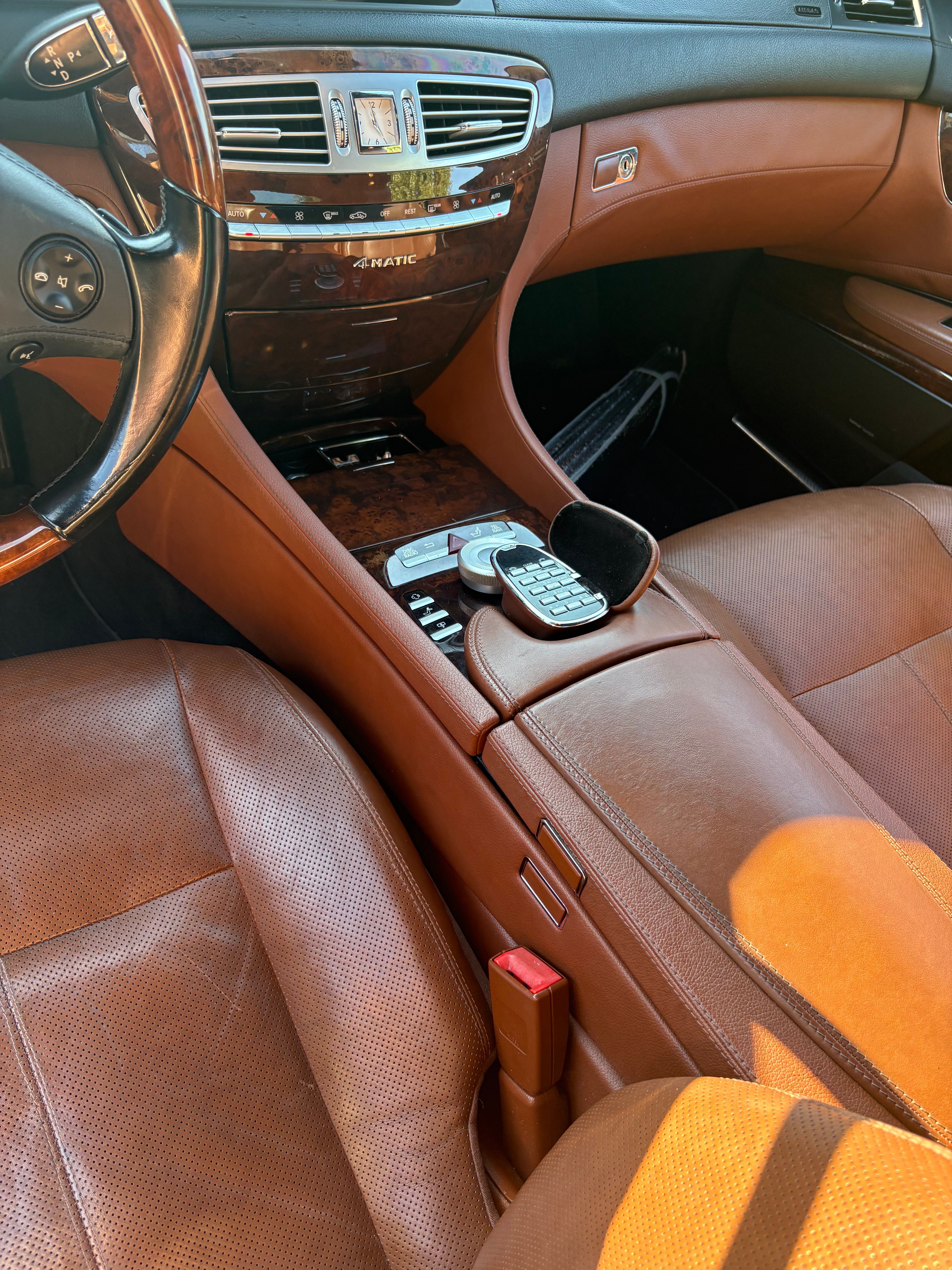 Used 2010 Mercedes-Benz CL 550 4MATIC image 5