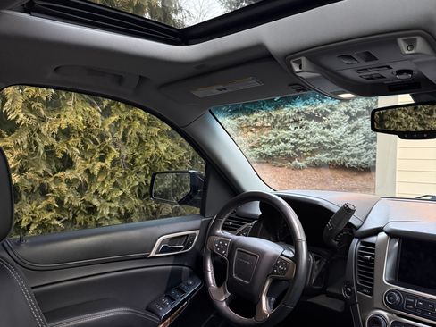 Used 2016 GMC Yukon Denali w/ Open Road Package image 2