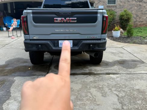 Used 2024 GMC Sierra 2500 AT4X w/ AT4X AEV Edition AWD/4WD image 6