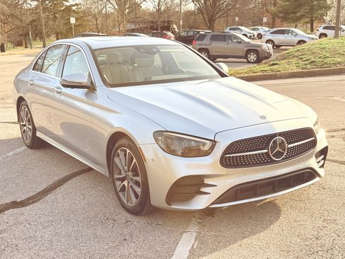 Used 2021 Mercedes-Benz E 450 4MATIC Sedan image 4