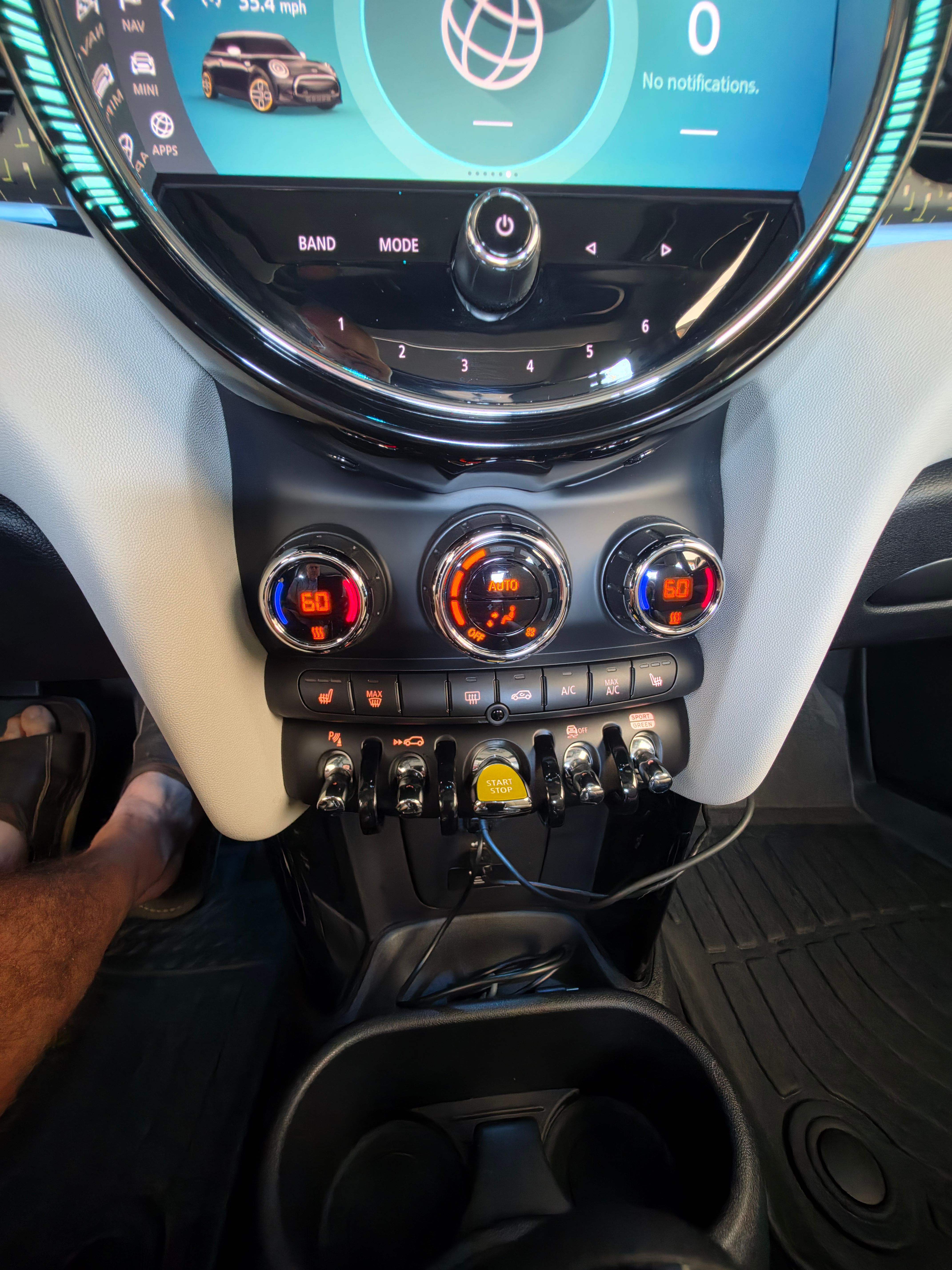 Used 2022 MINI Cooper SE FWD image 26