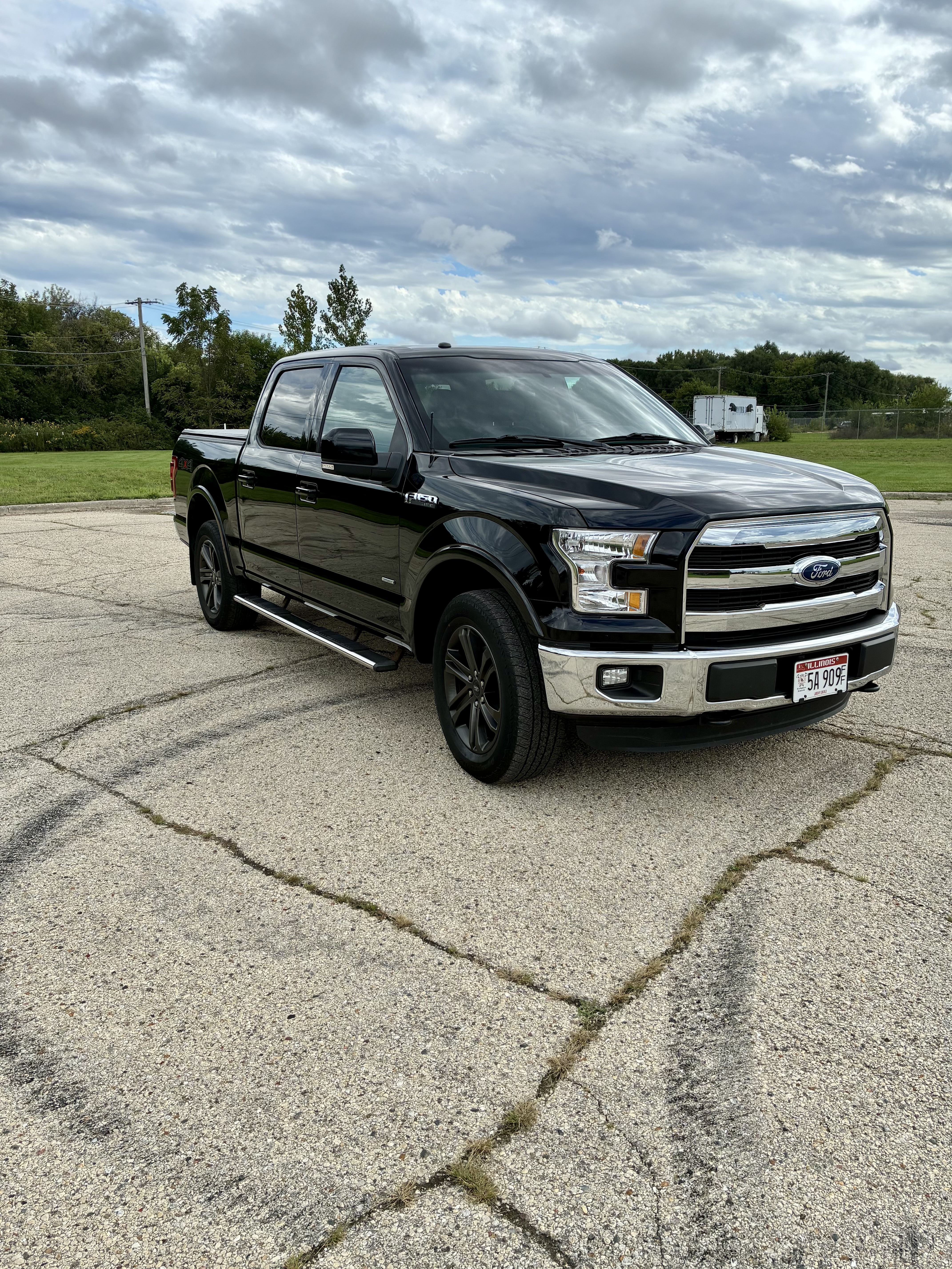 Used 2016 Ford F150 Lariat w/ Equipment Group 501A Mid AWD/4WD image 2