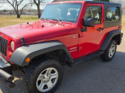 Used 2010 Jeep Wrangler Sport image 2