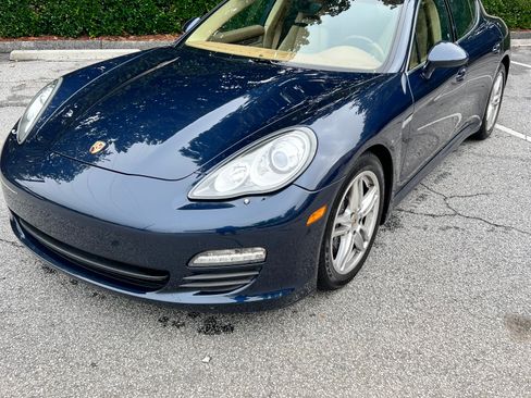 Used 2015 Porsche Panamera w/ Premium Package image 1