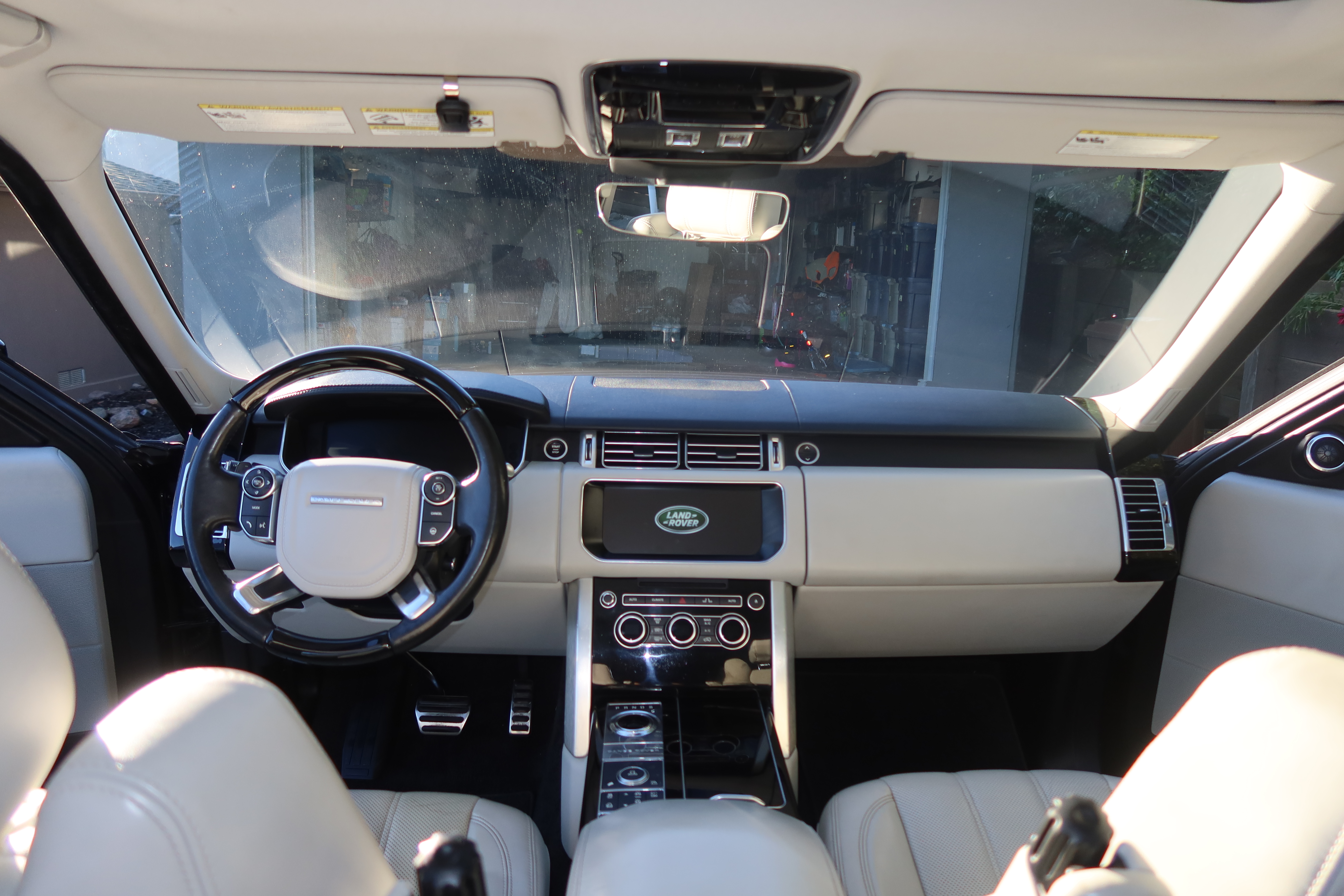 Used 2017 Land Rover Range Rover Supercharged AWD/4WD image 4