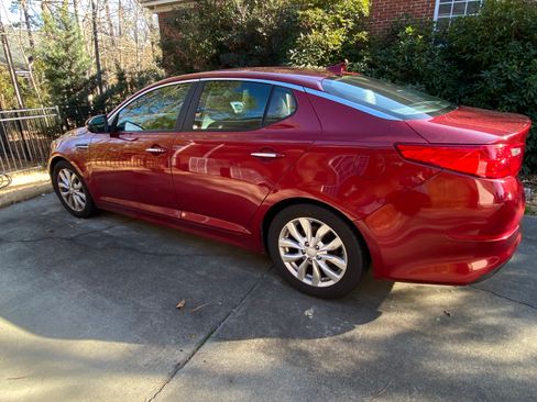 Used 2014 Kia Optima EX image 9