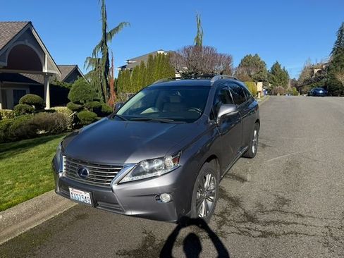 Used 2013 Lexus RX 450h AWD image 2