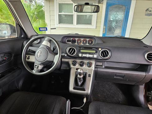 Used 2009 Scion xB image 6