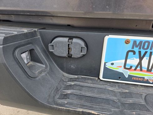 Used 2017 Toyota Tundra SR5 w/ TRD Off Road Package image 14